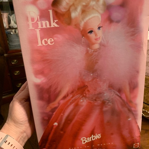 Pink Ice Barbie - Picture 4 of 5